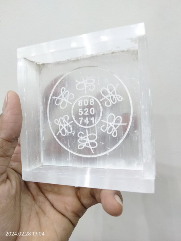 Selenite Engraved Zibu Symbol Charge Geometry Box